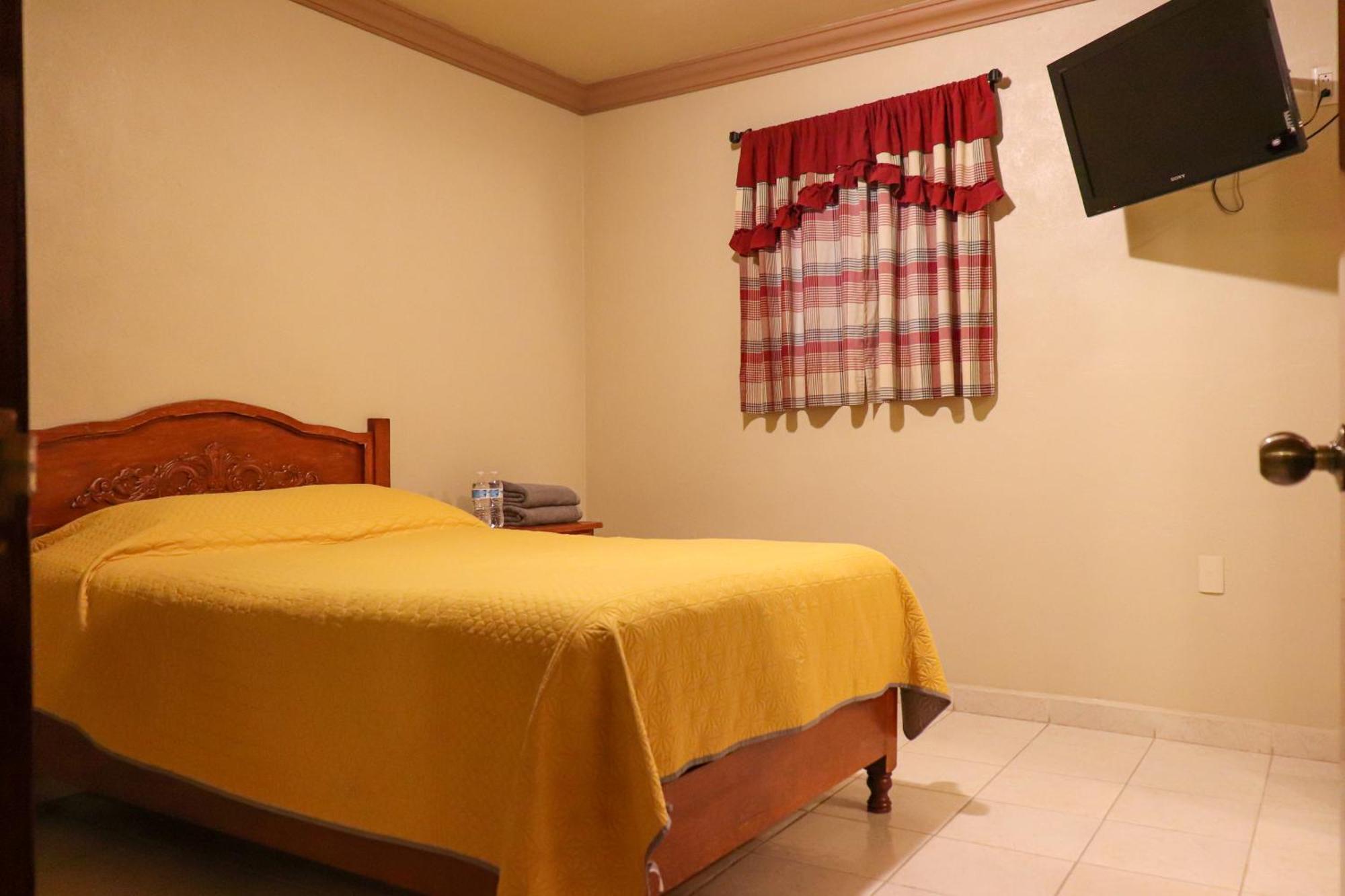 Hotel Coroneo Extérieur photo