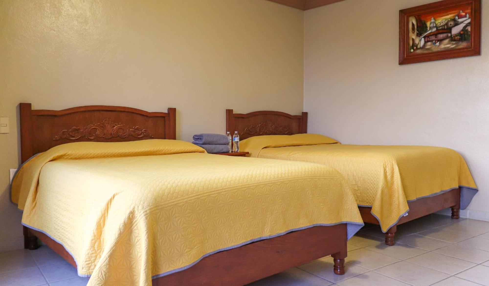 Hotel Coroneo Extérieur photo